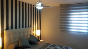  APARTMENTSUITESPAIN Beach Economy  Валенсиа